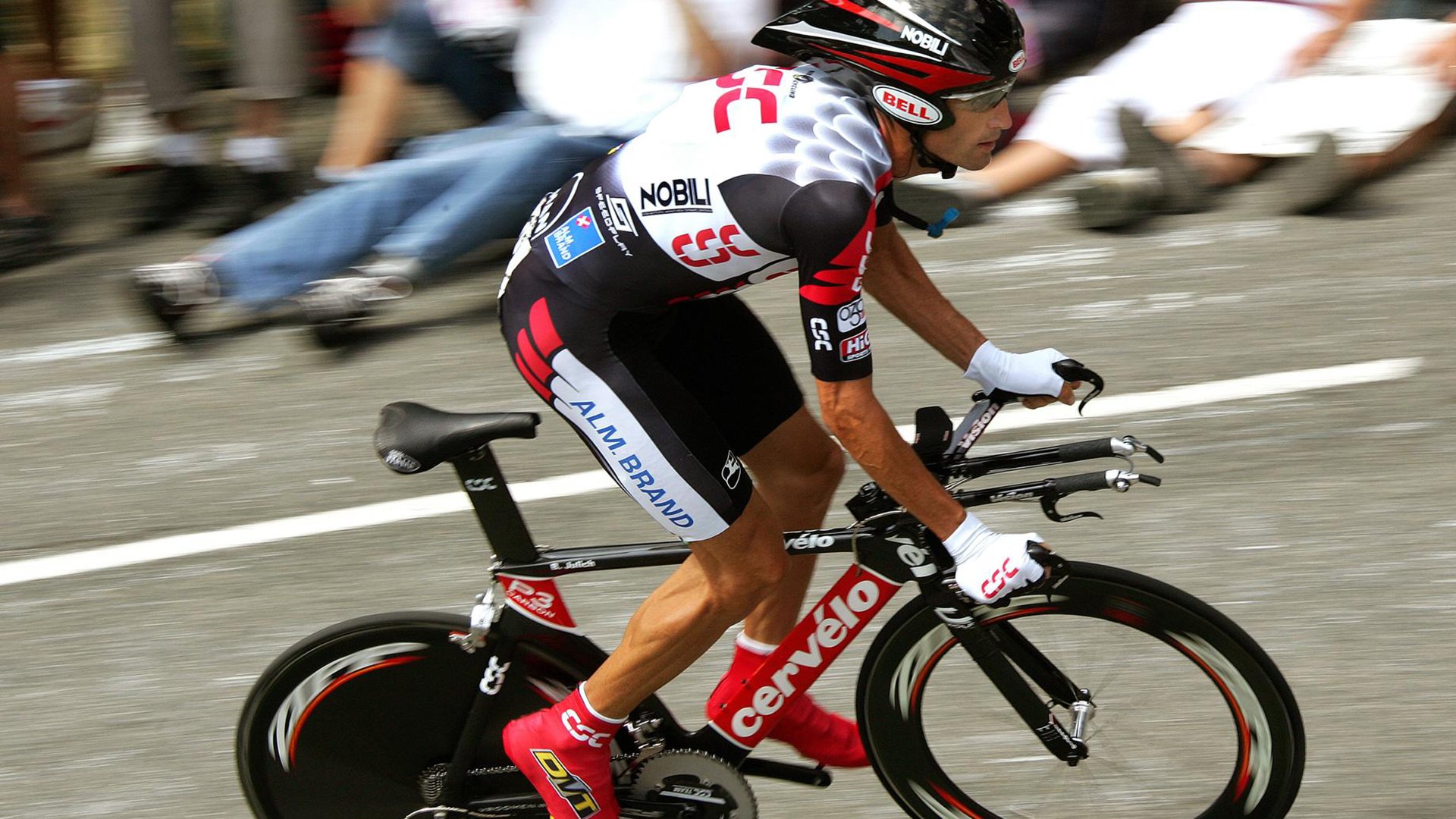 世界综合街头运动锦标赛 滑板与BMX双料冠军同属一队